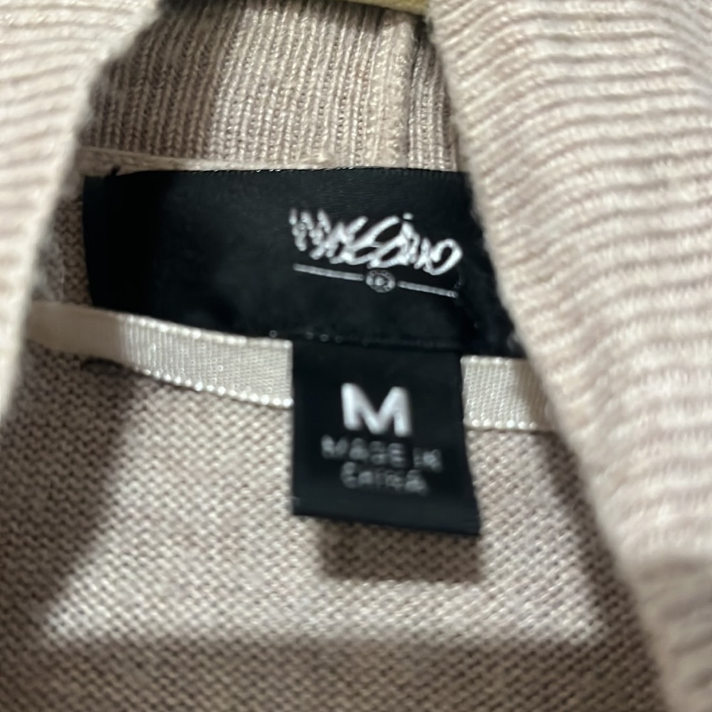 Cardigan - Picture 2 of 2